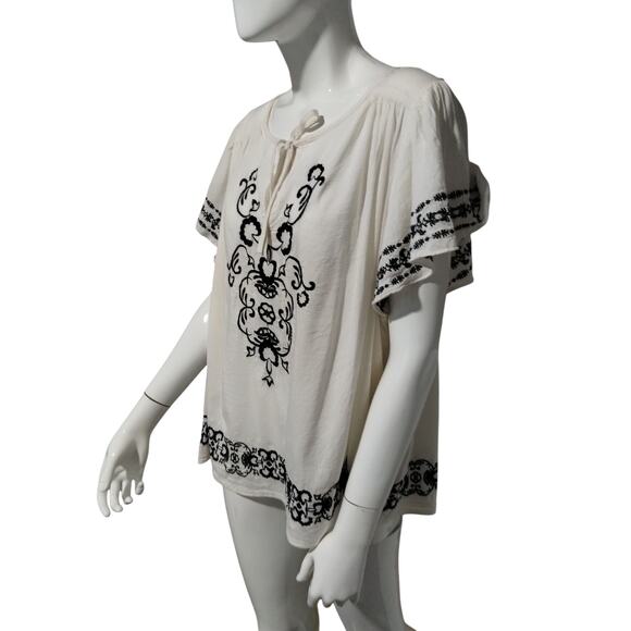 Old Navy XXL Women's Matching Embroidered Boho Cottagecore Peasant Flutter Top - Picture 2 of 12
